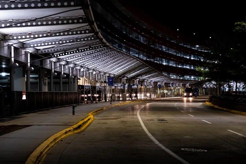 From Baggage Claim to Your Hotel Room for Free: The Shuttle Perk Nobody Talks About
